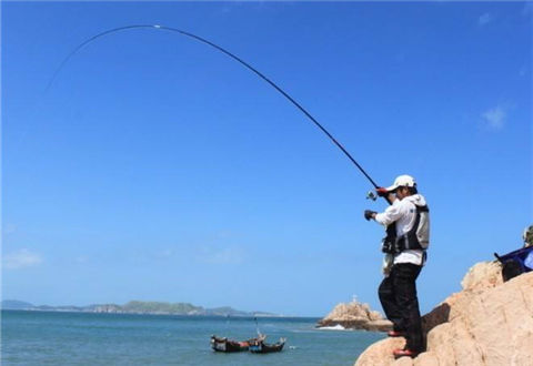海钓小技巧：避免鱼钩扎手的方法