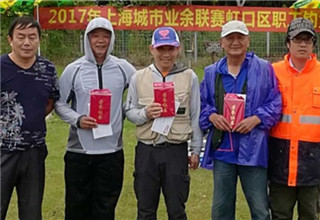 虹口职工钓鱼比赛火热开杆 87名垂钓高手比拼技艺