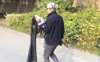 女子落水 钓鱼男子跳湖救起 不留名悄然离去
