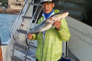 东海嵊泗列岛海礁浮筒海钓之行 [视频]