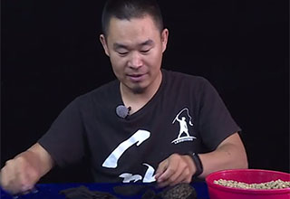 用丝袜打窝的钓鱼技巧 爱钓放映室 [视频]